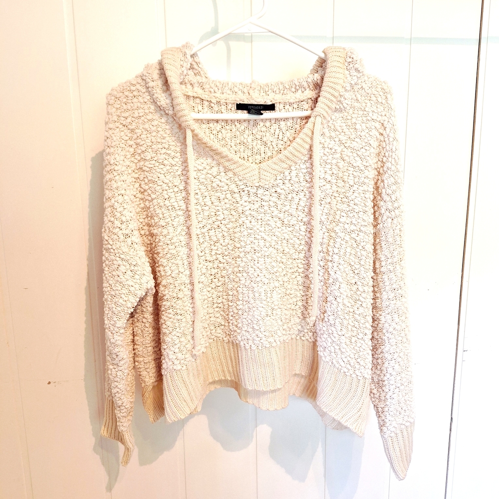 FOREVER 21 Popcorn Knit Cream V-Neck Cozy Sweater Size S Very Good Condition